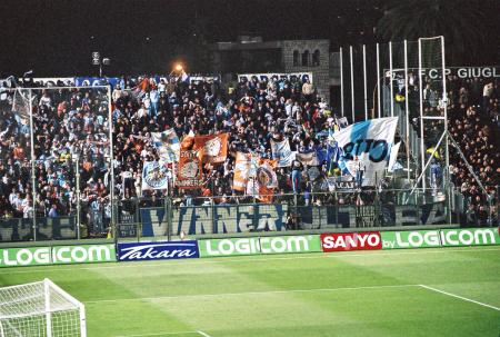 24-NICE-OM 03.jpg